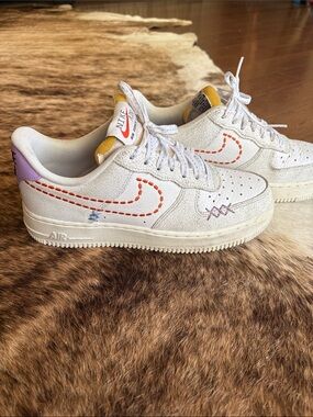 Nike Air Force One’s - white suede Low-Top Sneakers